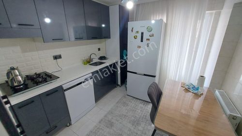 Vatan'dan Aktepe Merkez'de 3+1 Orta Kat Ön Cephe Yapılı Masrafsız Bağımsız Satılık Daire