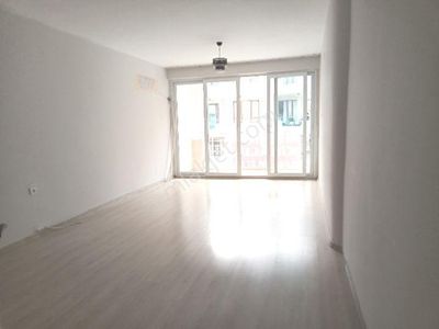 Harika Lokasyonda Bakımlı Kiralık Daire