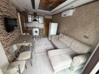 Zeytinköy Mah.üniversite Yakını Ara Kat Balkonlu Klimalı Apart