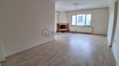 Mertcan'dan Cadde 1dk Metro 5dk Açık Balkonlu 3+1 Daire