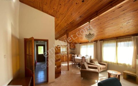 İzmir Seferihisar Kiralık Yazlık Bahçeli Denize Sifir Eşyalı