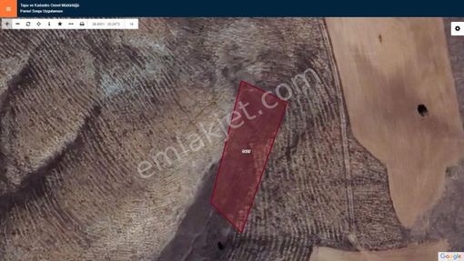 Başkan Emlaktan Satılık Söğüt Oluklu Köyünde 2678 M2 Tarla.