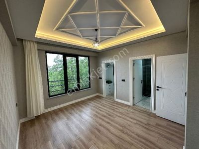 Meram Kozağaç Mah.550 M2 Arsa İçinde 5+1 Satılık Süper Lüks Villa