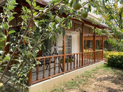 Sahibinden Çuğra'da; Bahçeli, Doğalgaz'lı, Denize 200metre Villa