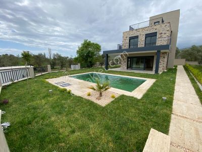 Cemre Emlak'tan Güre Müstakil Havuzlu 4+1lüks Villa