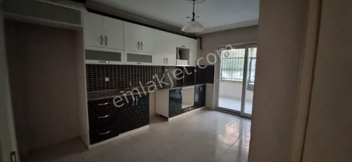 Tombul Emlaktan Yeşil Mahallede Kiralık 4+1 Daire