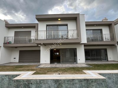 Kuşadası Davutlar Mevkinde Muhteşem Projede Son Villa