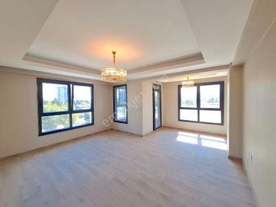 Sahibinden Kosovanın Kalbinde Prestij Dolu Eşsiz Manzarası İle Akıllı Ev