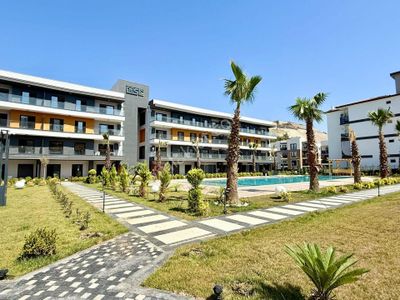 Güvenlık-havuz-bahçe-kapalı Otopark-doğalgaz(kombi)-sosyal Alan-modern-ultra Lüx-fırsat Daireler