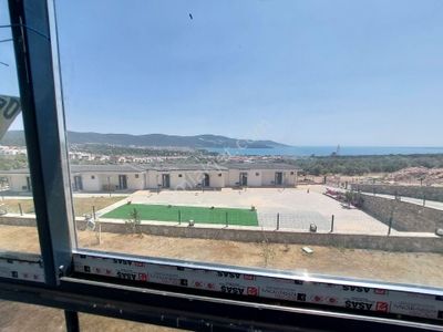 Muhteşem 4+1 Dubleks Bahçesinden Dahi Deniz Manzaralı Otoparklı