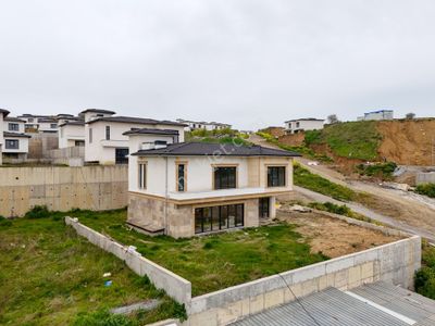 Balıkesir Karesi Naipli'de Satılık 4+1 252 M² Köşe Villa