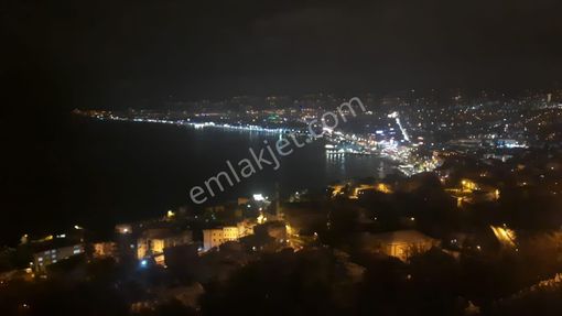 Satılık Şehir Manzaralı Villalık Arsa