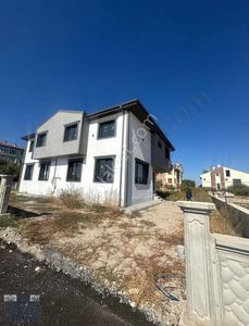 Serkent'te Muhteşem Konumlu 4+1 Sıfır Villa