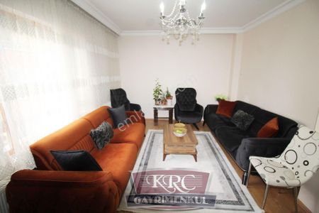 Krc'den Misket Mahallesinde Caddelere Yürüme Mesafesinde Satılık 6+1 Dubleks Teraslı Daire