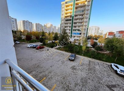 Safir Park Evlerinde Merkezi Konumda Satılık Geniş Aile Dairesi