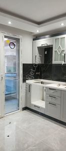 Beylikdüzü Gürpınar'da 2+1 Ara Kat İskanlı Sıfır Balkonlu Satılık Daire