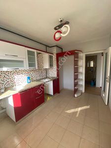 Tetik Emlak’tan Yıldıztepe Mahallesinde Fırsat 3+1 Satılık Daire