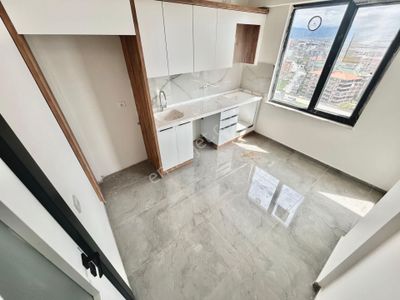 Yükselden Atatürk Mh. Şehir Manzaralı K.mutfak Arakat 2+1 Satılık Daire