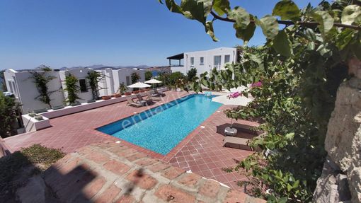 Bodrum Kumbahçe Havuzlu Elit Site İçi Satılık Bahçe Katı 2+1