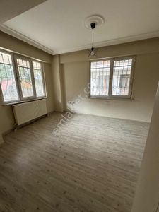 Muhittin 1+1 Ayrı Mutfak Bahçe Katı