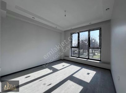 Yurdagül Yatırım'dan Çamlıca Birlik Caddesi Üzeri 65m2 1.kat 2+0