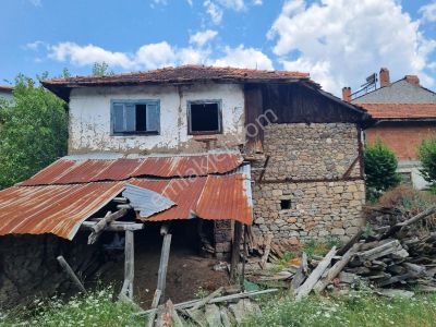 Sahibinden Kütahya Tavşanlı Kışlademirlide Ahşap Ev