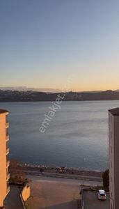 C21 Cius; Çakır Sitesi'nde Deniz Manzaralı 4+1 Ara Kat Daire
