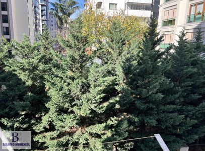 Başarı Suadiye Bağdata 6. Bina 130 M2 3+1 Yeşillikler İçinde