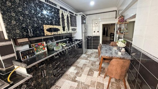 Tesislerde Ana Cadde Üstünde 3+1 Satılık Daire