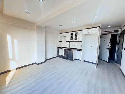 Tuğra'dan Zafer Mah.mekke Cami Yakını Kat Seç.1+1 Satılık