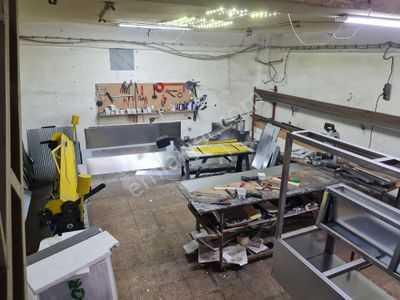 Öztoprak İşmerkezi Zeytinburnu Cevizlibağ'da Satılık Dükkan!