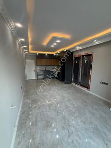 Cumhuriyet Mah.de Özel Yapım 2+1 | Önü Açık