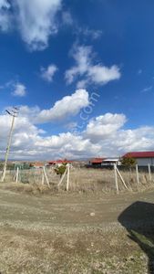 Gökçehüyük'te Köşe Parsel Manzaralı Satılık Bahçe