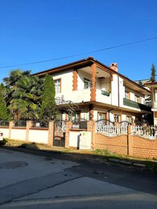 Adapazarı Merkezde Müstakil Binada Kiralık Bahçeli 2+1 Daire