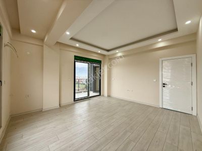 Döşemealtı Merkez'de Satılık Geniş Ve Ayrı Mutfaklı 2+1 Sıfır Daire