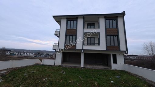 Karasuda Hastaneye Yürüme Mesafesinde 2+1 Mutfak Ayrı Asansörlü Sıfır 2+1 Daire!!