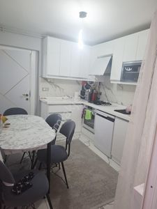 🏡yeni Mahalle Mahallesi🏡 ✅2+1 M2 90m2 5katlının 1katı ❇️özelikli Petek Kombili Arakat