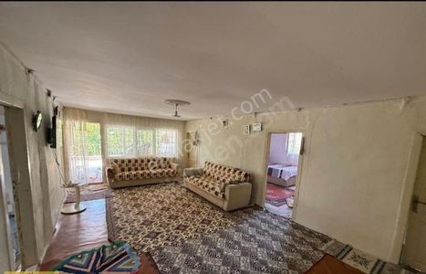 Doğan Emlak'tan Çankırı Yüklü Köyünde Satılık Müstakil Ev