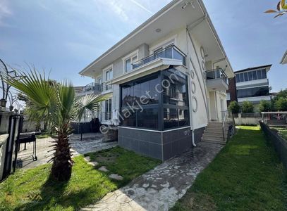 Serdivan Arabacıalanı Mah. Satılık 4+1 185 M2 Villa