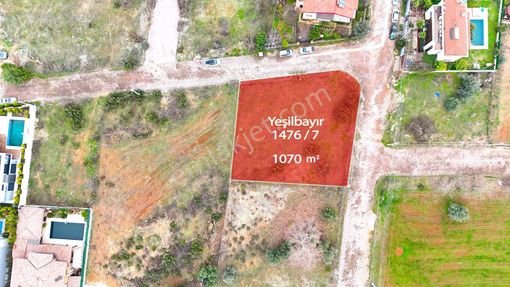 Antalya Döşemealtı Yeşilbayırda 1070m2 Orman Yanı Köşebaşı Arsa