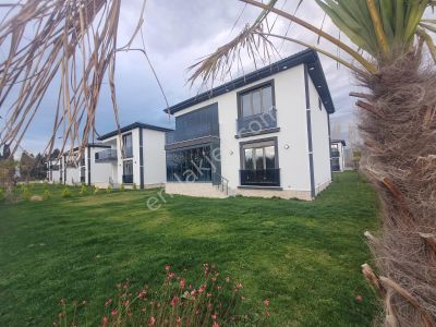 ꧁akçay Ay Emlak'tan꧂hamidiye'de Havuzlu Bahçeli Muhteşem Dizaynlı 4+1 Ultra Lüks Müstakil Villa