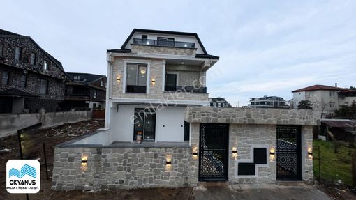 Sakarya Kocaali'de Geniş Bahçeli Oturuma Hazır 4+1 Modern Villa