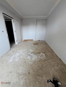 Yeşilyurt Mah.merkezi Konumda Satılık 2+1 Ara Kat Daire