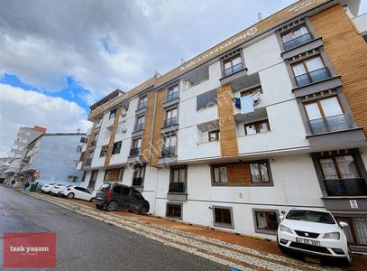 Gebze Güzeller Merkezi Çarşıya Yakın Konumda 2+1 Satılık Daire