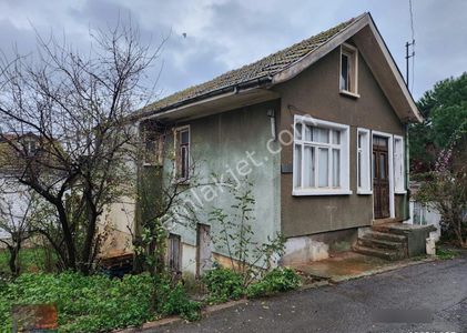 Heybeliada Satılık İki Katlı Müstakil Bina