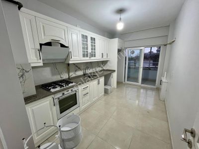 Amazon'dan Dulkadiroğlu Belediyesi Civarı Cadde Üzeri Fırsat 3+1