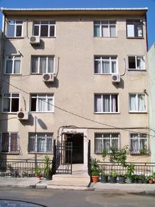 Gayrettepede 2+1 80 M2 Kombili Teraslı Ferah Bahçe Katı