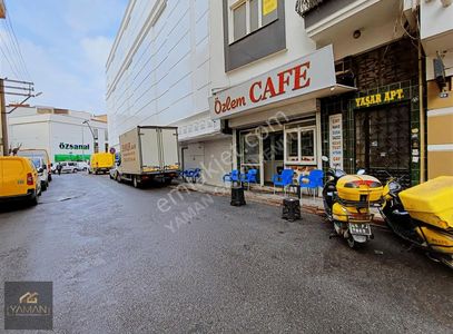 Tahir Ün Caddesi 217m² Batarkatlı Satılık Kiracılı Dükkan