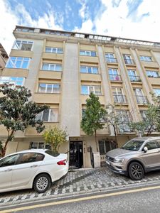 Üsküdar Bulgurlu Cumhuriyet Mah Satılık Daire 3+1 Kapalı Otoparklı