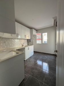 Buca Fırat Mah. Cadde Üzeri 2+1 85 M2 Kapalı Mutfak Doğalgazlı Kiralık Daire